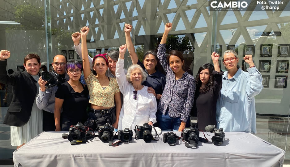 Elena Poniatowska alza la voz contra ataques a periodistas en México tras homenaje por su 90 aniversario