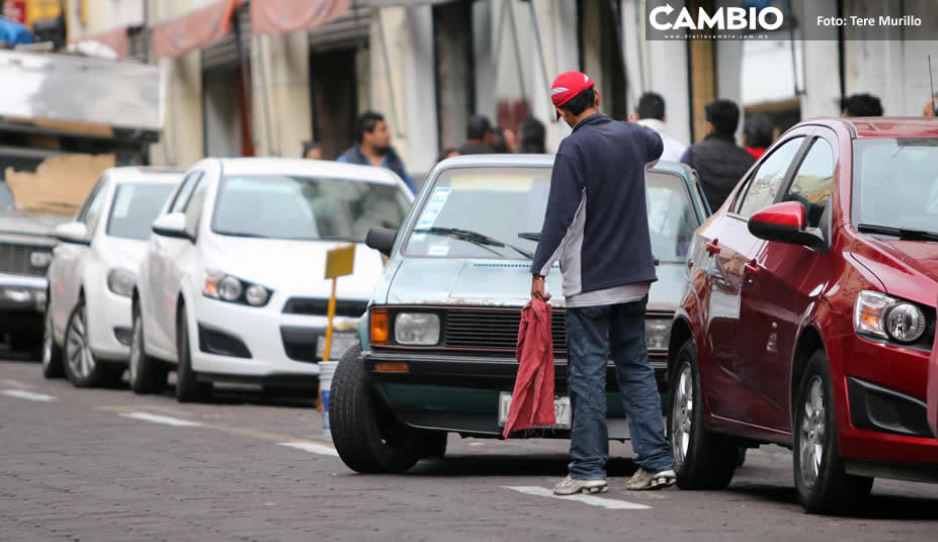 Gobierno de Lalo sólo contrata a 22 franeleros como supervisores de movilidad (VIDEO)