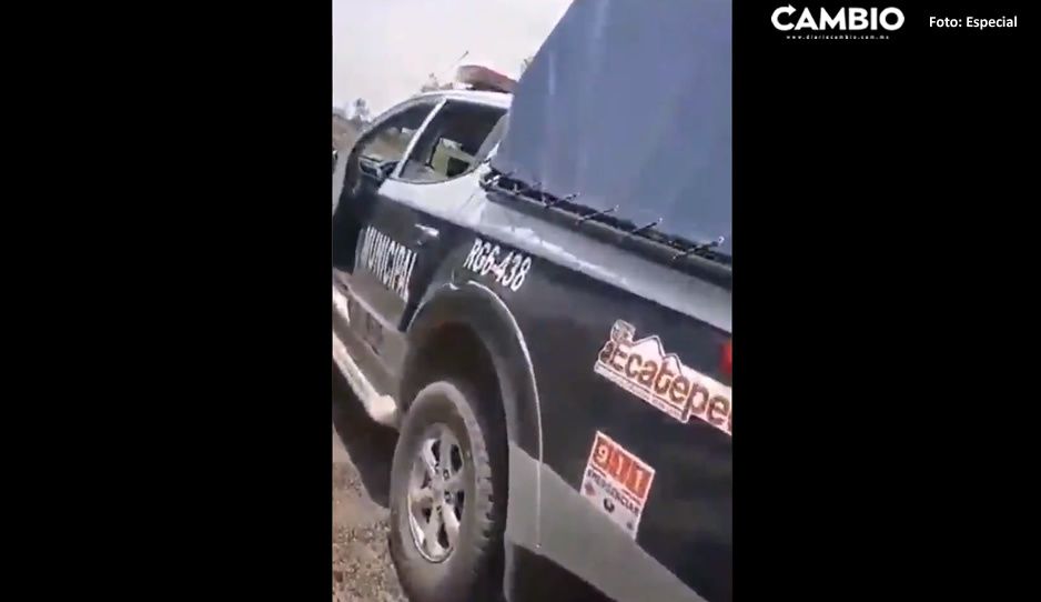 VIDEO: Así encontraron a los policías haciendo el delicioso en una patrulla