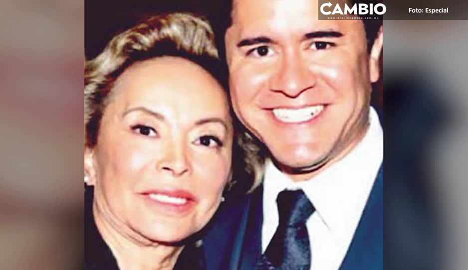 ¡Amor en el aire! Elba Esther y su esposo acuden en primera fila al concierto de Roberto Carlos (VIDEO)