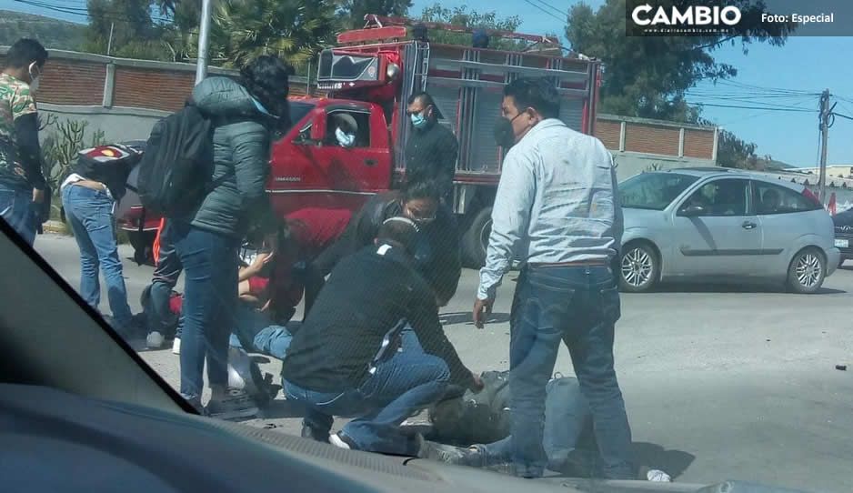 Borracho atropella a una pareja a bordo de una moto en la federal a Tehuacán (FOTO)