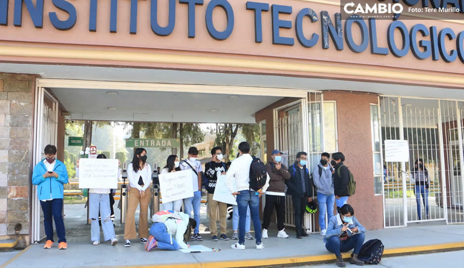 Estudiantes del ITP bloquean la entrada de la escuela; exigen reanudar las clases presenciales