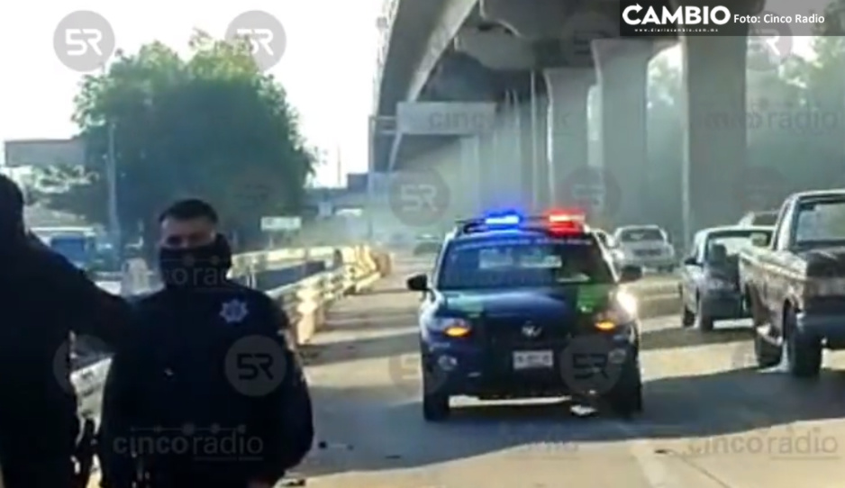 Automovilista a exceso de velocidad atropella a transeúnte en la México-Puebla y se da a la fuga (VIDEO)