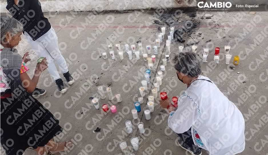Colocan ofrenda para Daniel en el lugar donde fue linchado en Huauchinango