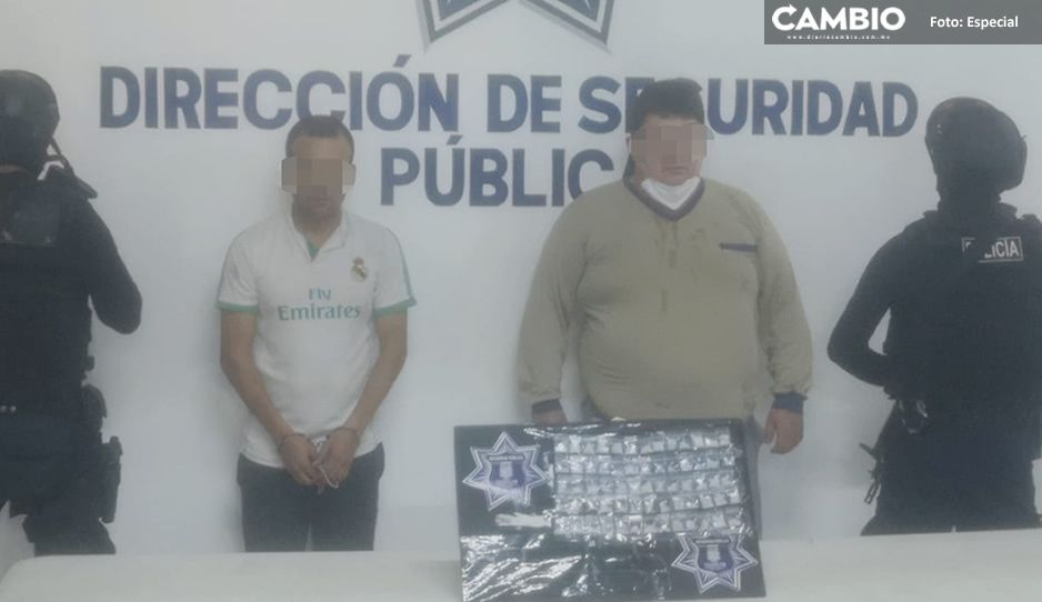 Detienen a narcomenudistas “Del Rueda” con 65 dosis de cristal en Tehuacán