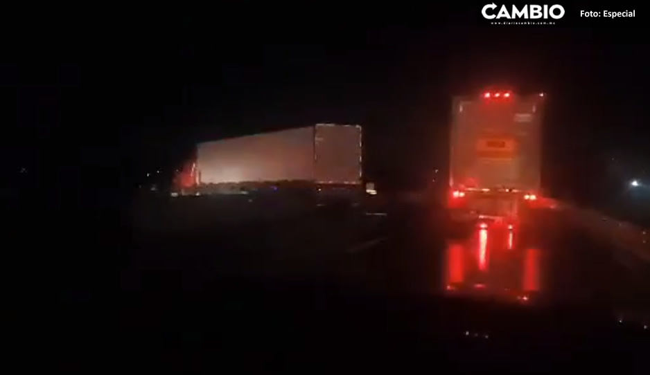 Cierran la autopista Puebla Córdoba a la altura de Tepeaca tras accidente de un tractocamión