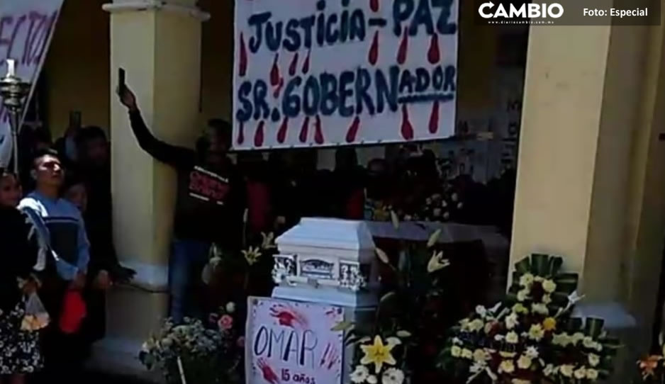 Realizan misa y homenaje de Omar, Teófilo y Marcelo en Coyomeapan