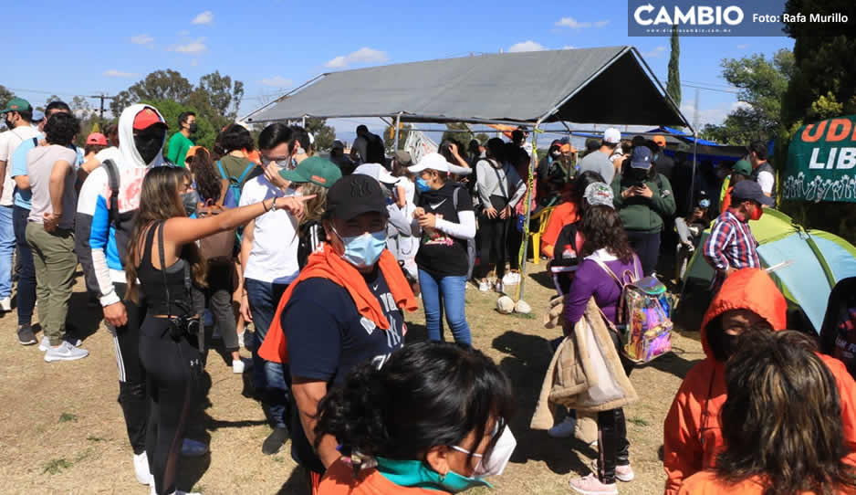 Plantón de la UDLAP no tiene final: alumnos amagan con quedarse más tiempo (FOTOS)