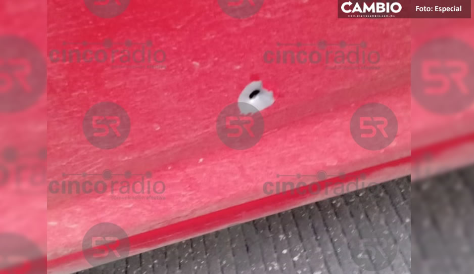 Pánico en Angelópolis: atacan a balazos chofer de DiDi frente a Costco