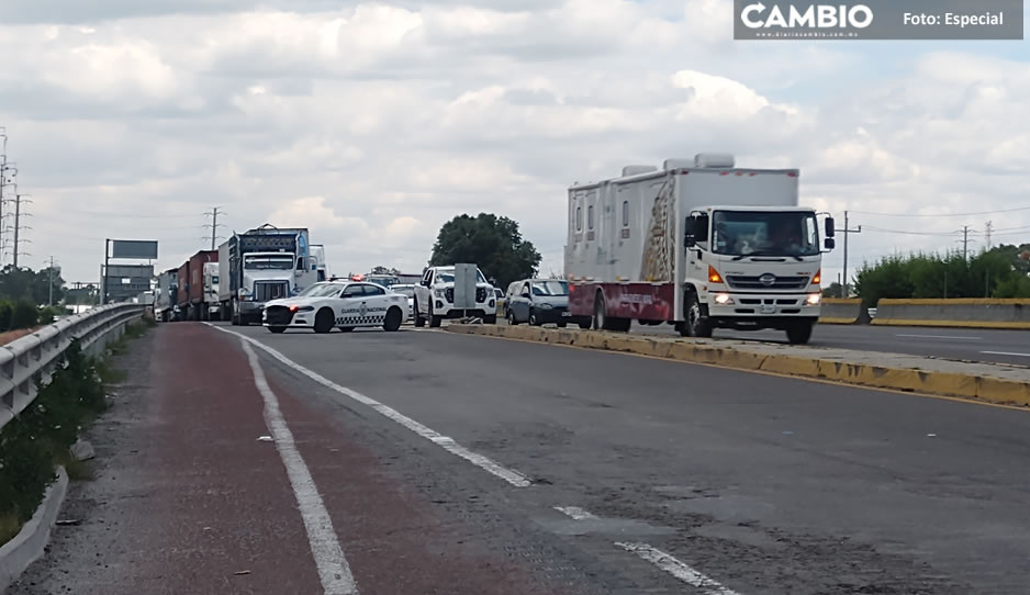 Por manifestación, bloquean la autopista Arco Norte; hay tráfico detenido hasta la México-Puebla