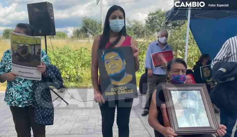 Por tercera ocasión familiares de Juan Carlos Portillo se manifiestan afuera de la Casa de Justicia de Cholula