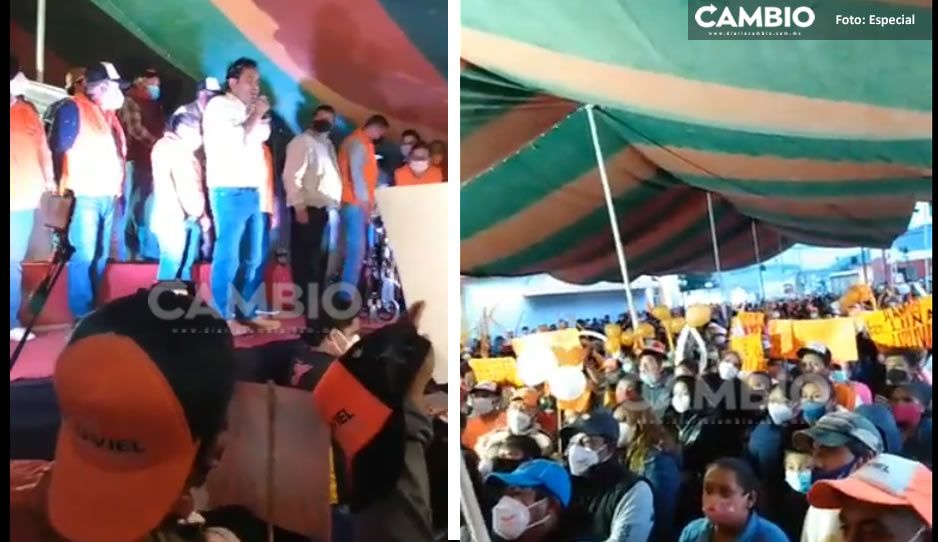 Con total descaro, candidato de MC en Ciudad Serdán regala dinero en efectivo en cierre de campaña (VIDEO)