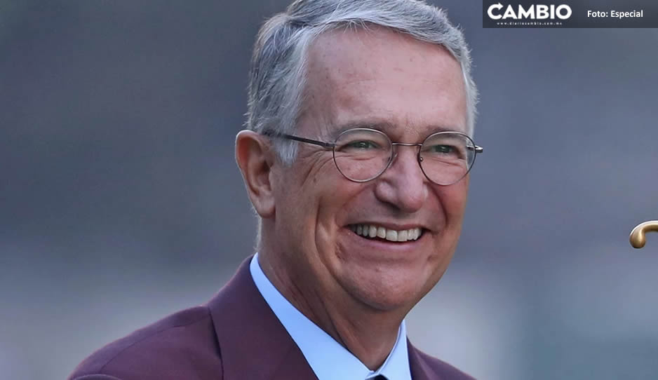 Salinas Pliego usa el AIFA de AMLO para viajar a Qatar