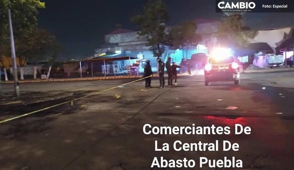 ¡Aquí casual! Borrachin llevaba una  cabeza en su mochila en la Central de Abastos