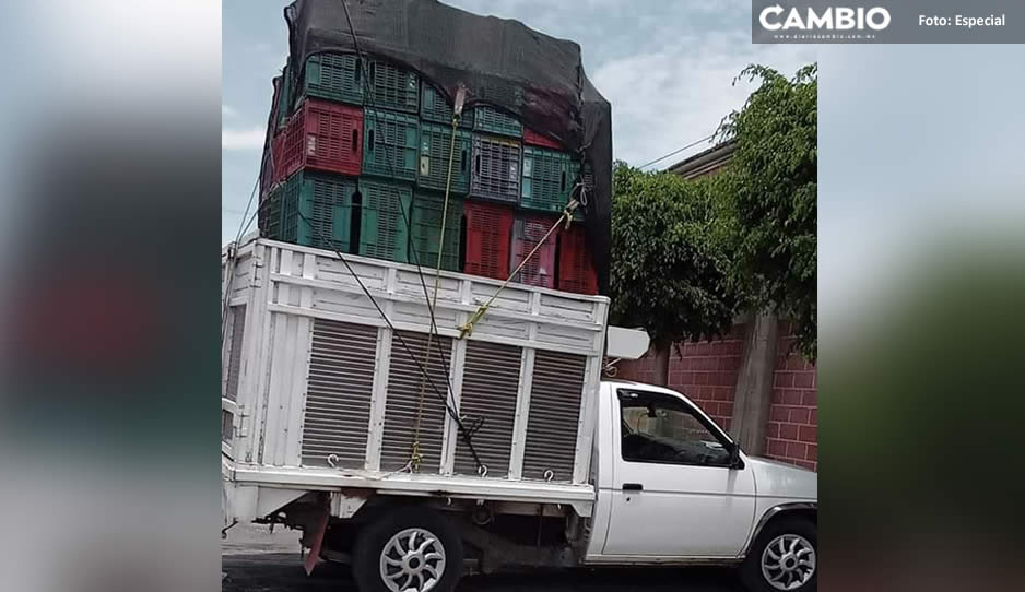 Hombres armados roban camioneta cargada de jitomate en la Puebla-Tehuacán