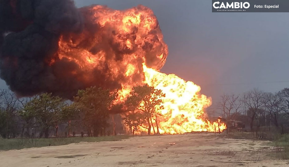 Fuerte explosión se registra en batería de Pemex en Tabasco (VIDEO)