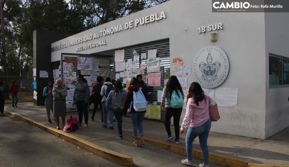 Universitarios de Puebla que realizan clases prácticas y de laboratorio regresarán a las aulas