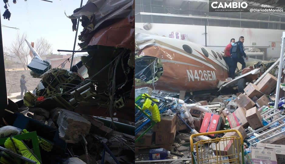 FOTOS Y VIDEO: Avioneta se estampa en Bodega Aurrerá de Temixco