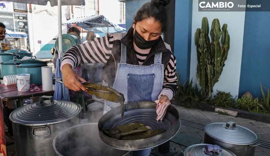 ¡Nos equivocamos de carrera! Esto es lo que gana un vendedor de tamales al mes