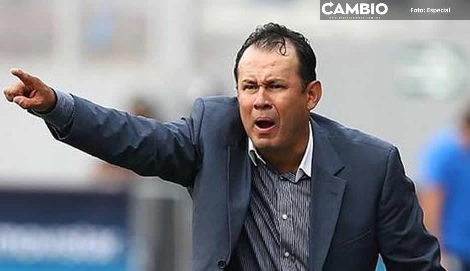 Juan Reynoso, ex DT del Puebla ahora dirigirá a la Selección de Perú