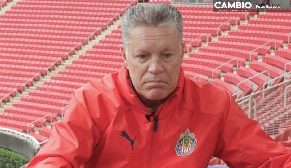 Ricardo Peláez renunció a las Chivas, pero Amaury Vergara no lo dejó ir