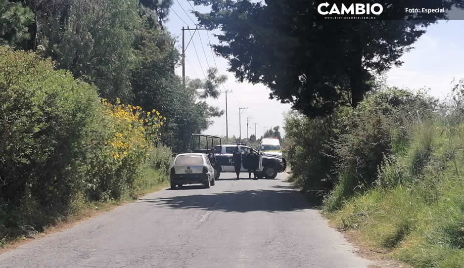 Abandonan cadáver encobijado y con narcomensaje en Tlalancaleca