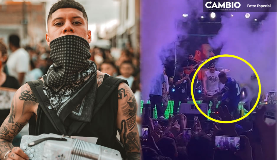 ¿Pa&#039; qué me agarran perros? Santa Fe Klan cae del escenario tras intentar lanzarse al público (VIDEO)
