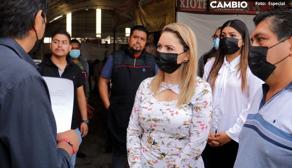 Fortalece Paola Angón vigilancia del mercado Xixitla