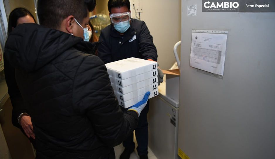 Llega vacuna de Pfizer a Puebla para personal de la salud de primera y segunda línea