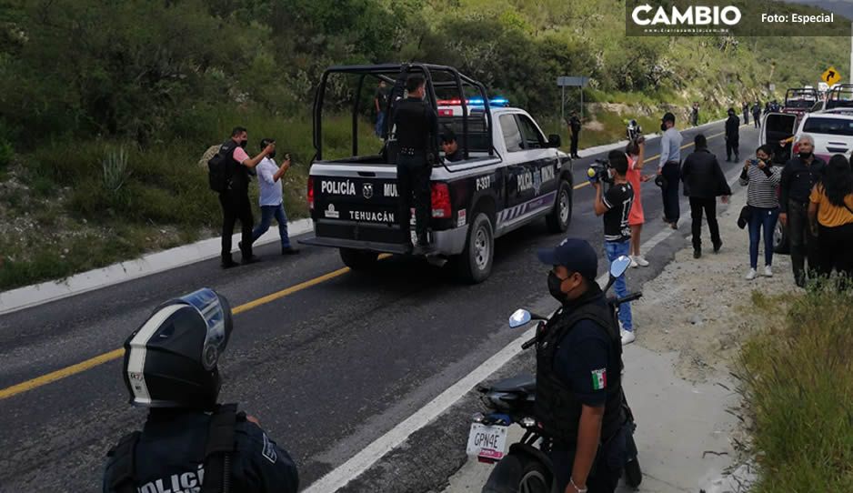 ¡Trifulca en Tehuacán! Policía desaloja a manifestantes que bloqueaban relleno sanitario (FOTOS)