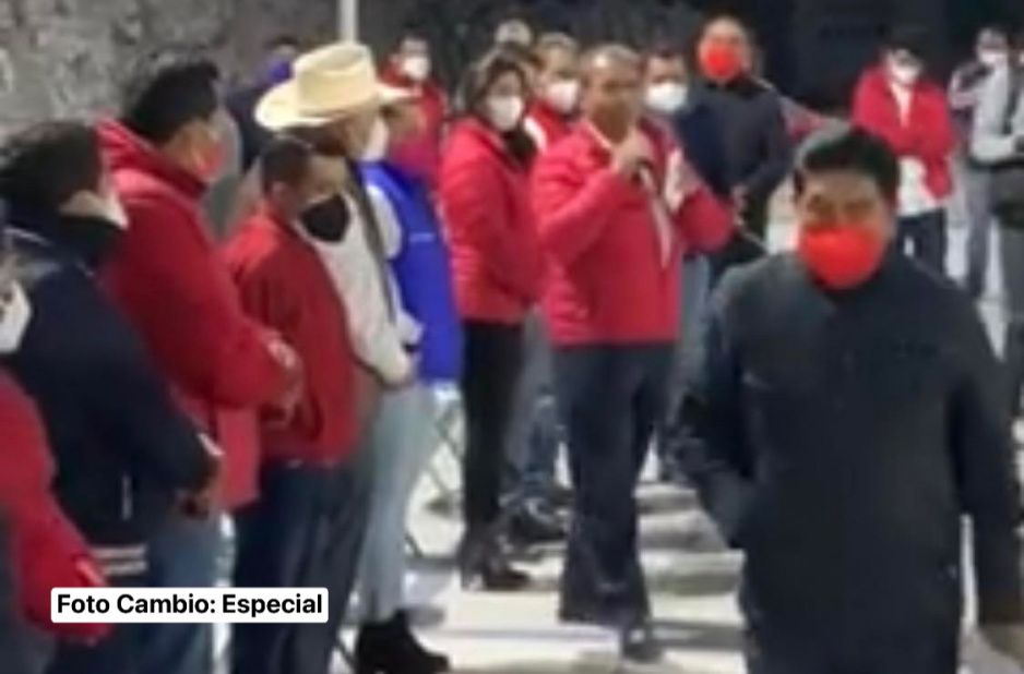 VIDEO: Con fallas en el sonido, así de triste fue el inicio de campaña de Jiménez Merino en Acatlán