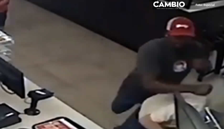 FUERTE VIDEO: Empleado mata a golpes a un abuelito por quejarse de una hamburguesa