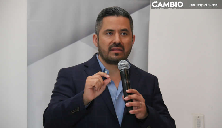 Adán Domínguez se reúne en el Congreso para concesión de espacios publicitarios