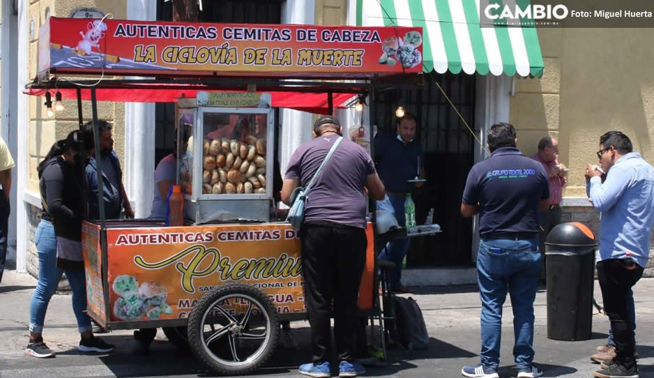 Ambulantes sacan provecho; instalan carrito de cemitas titulado &quot;La ciclovía de la muerte&quot; (FOTOS)