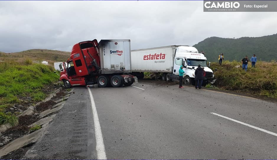 Choque múltiple provoca caos y cierre de la autopista Puebla-Orizaba