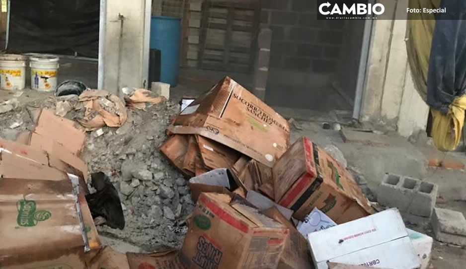 Se incendia bodega en la Central de Abastos en Huixcolotla