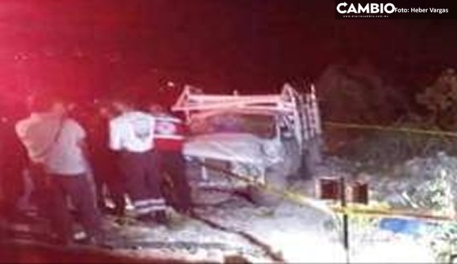 Fuerte volcadura en Tehuacán deja una mujer muerta y dos heridos