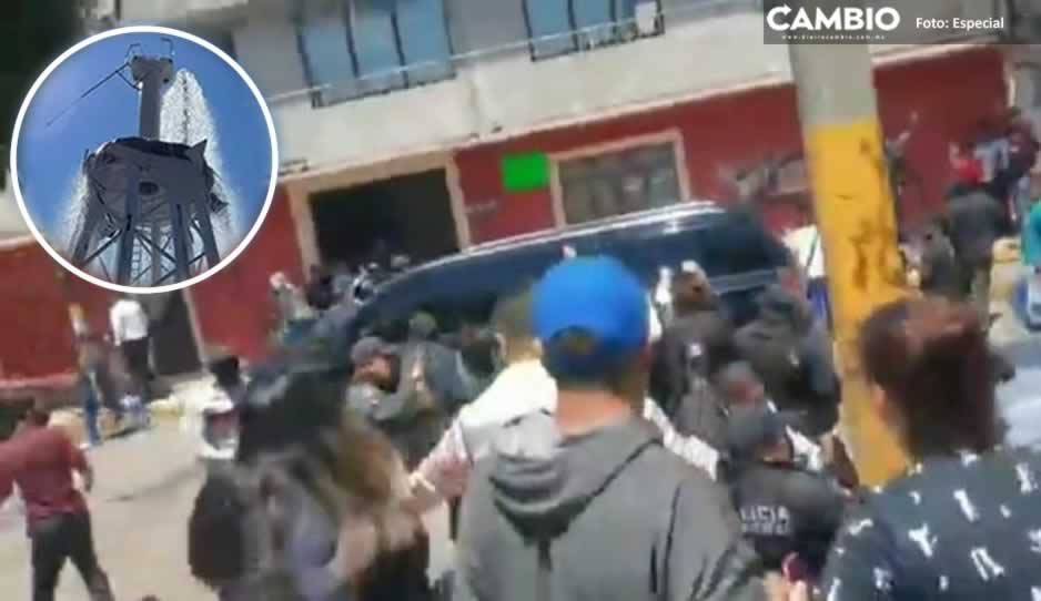 Pobladores explotan contra alcaldesa tras desplome de tanque elevado de agua (VIDEO)