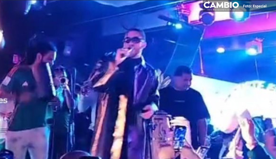 ¡Se adelantó! Bad Bunny celebra año nuevo desde antro de la CDMX (VIDEO)