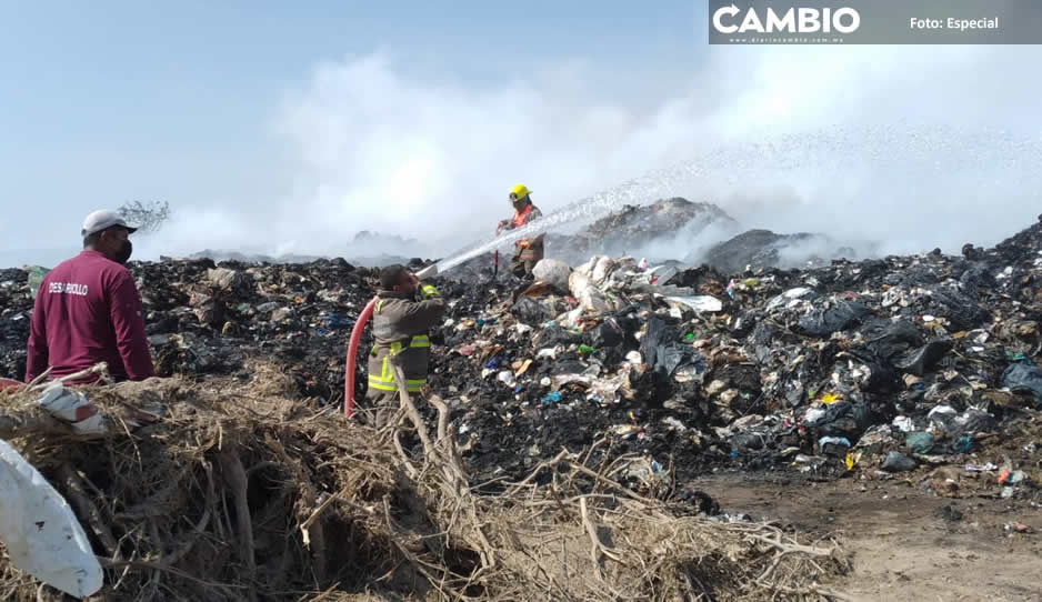 Incendio en basurero de Tehuacán lleva 10 días: están a punto de sofocarlo