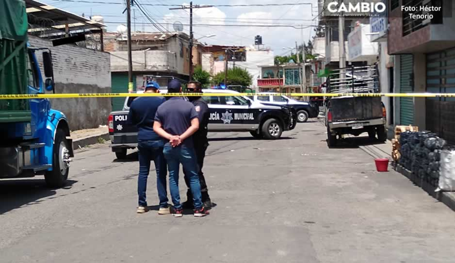 Reportan un muerto y tres heridos tras balacera en Texmelucan