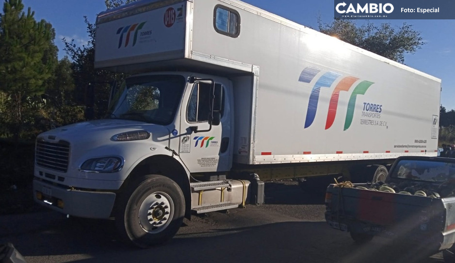 Policía Estatal recupera tráiler tras persecución en la carretera Texmelucan-El Verde