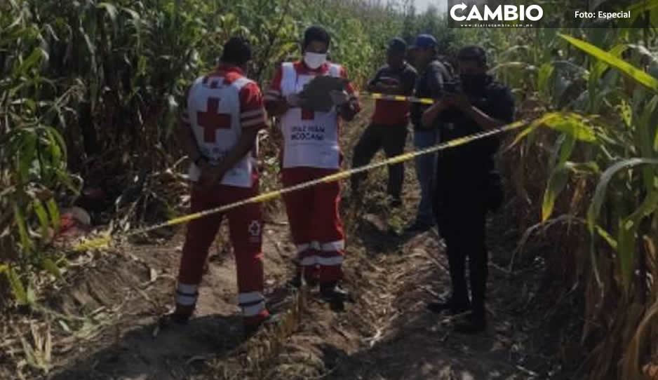 Tractor arrolla a joven en terreno de cultivo en Huejotzingo