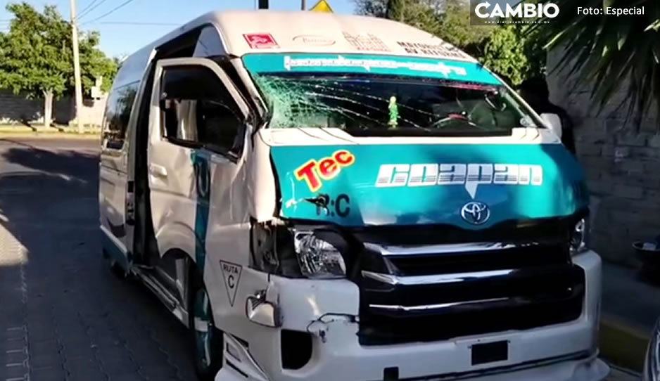 Choque entre camión de volteo y transporte público deja 7 estudiantes lesionados en Tehuacán