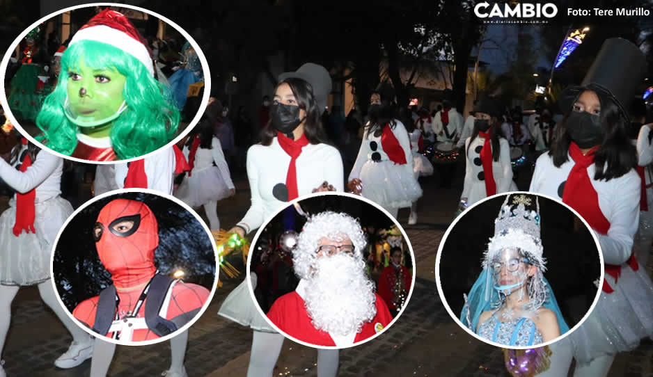 FOTOS y VIDEO: Así se vivió el desfile navideño en Puebla con &quot;Santa&quot;, &quot;Frozen”, “Shrek” y hasta “ El Grinch”