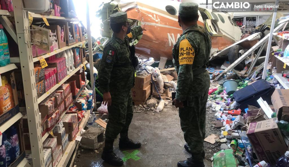 Piloto, copiloto y tripulante fallecidos en desplome de avioneta en Bodega Aurrerá de Temixco eran poblanos