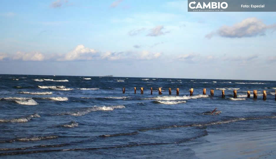 ¡No tuvo un domingo santo! Poblano borracho se ahoga en una playa en Veracruz