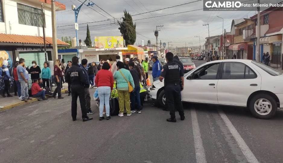 Cafre se da a la fuga tras atropellar a familia que viajaba a bordo de una motocicleta en Clavijero (VIDEO)