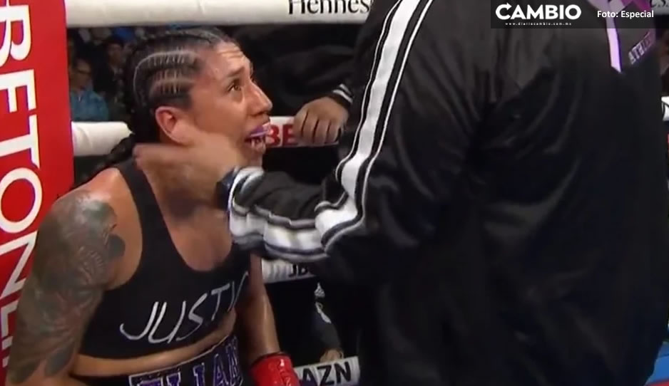 &quot;Quiero llegar con vida a mi casa&quot; Boxeadora mexicana implora que detengan su pelea (VIDEO)