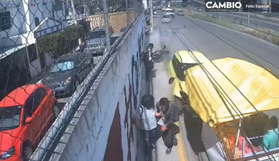 FUERTE VIDEO: Cafre pierde el control y atropella a 7 personas en Ecatepec